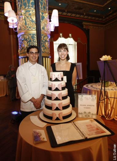Wedding Cake Decorators